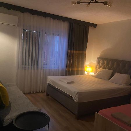 Zani Hostel Prizren Esterno foto