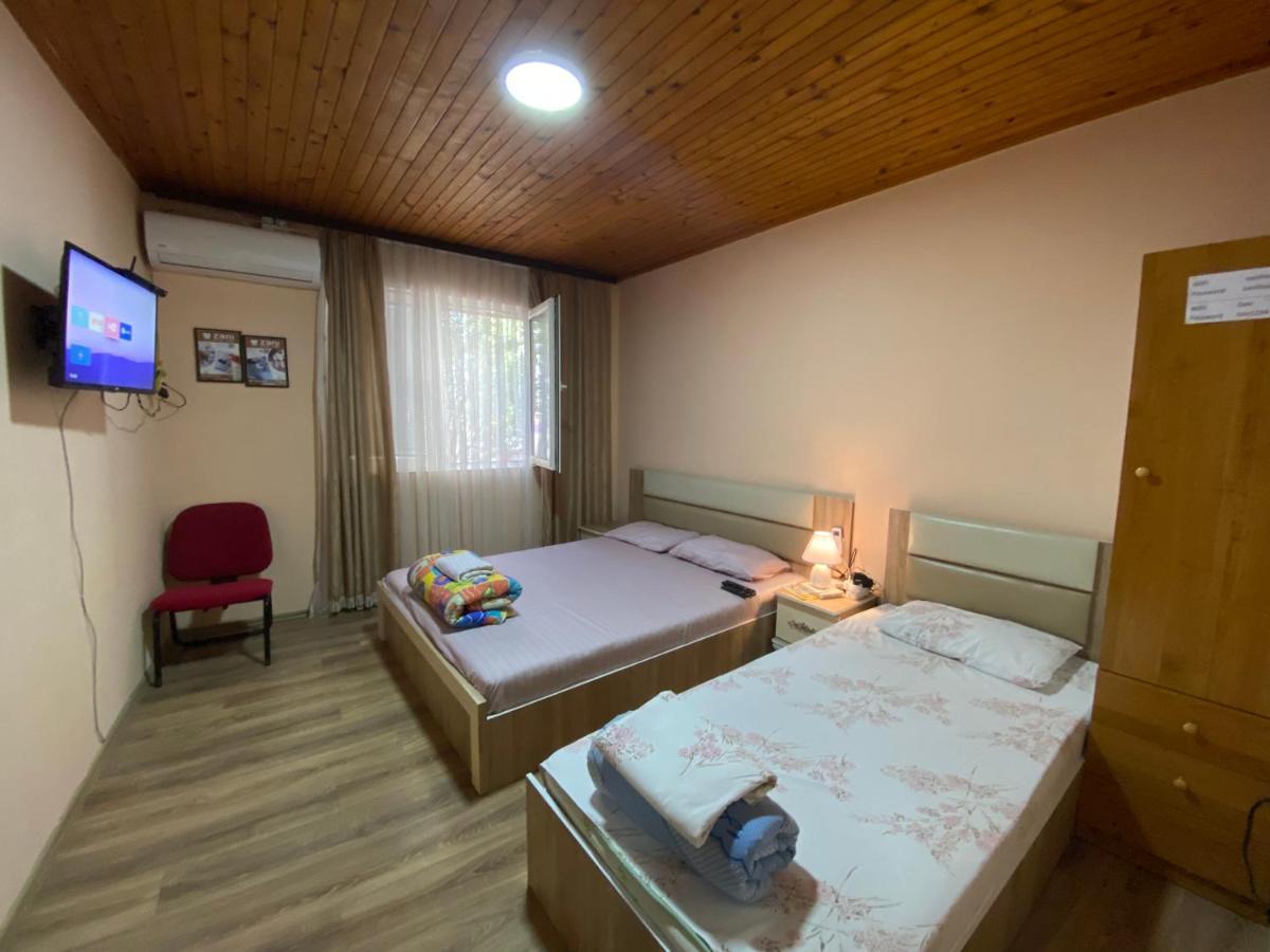 Zani Hostel Prizren Esterno foto