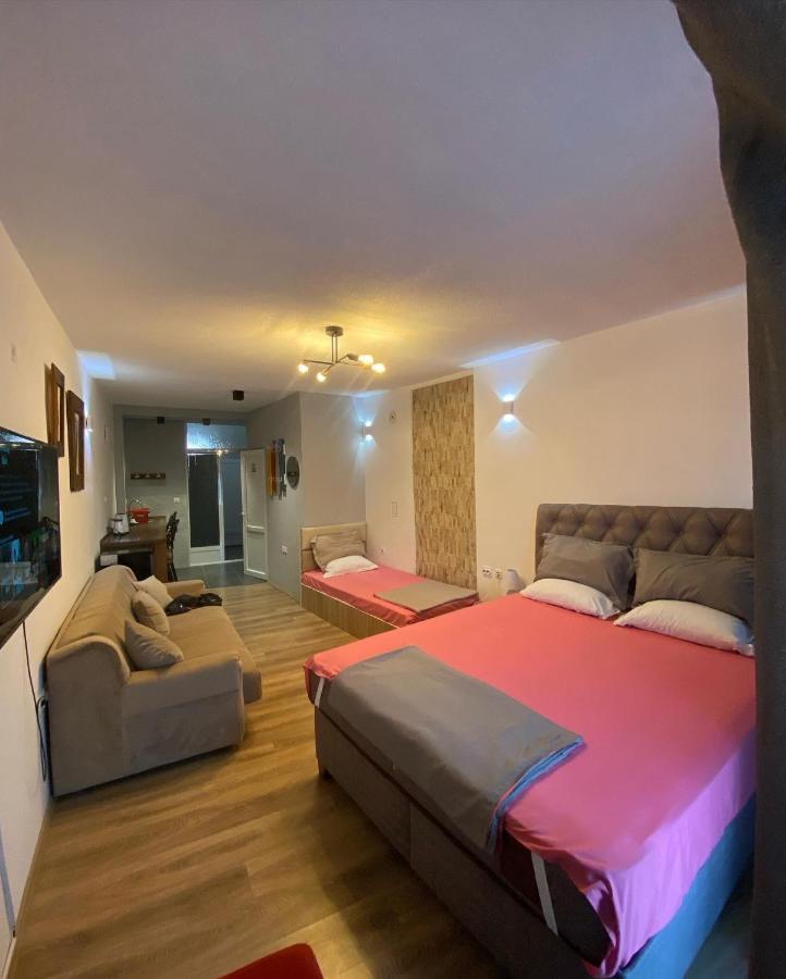 Zani Hostel Prizren Esterno foto