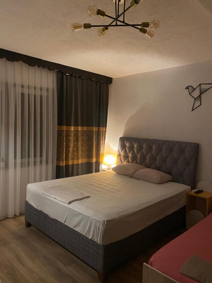 Zani Hostel Prizren Esterno foto