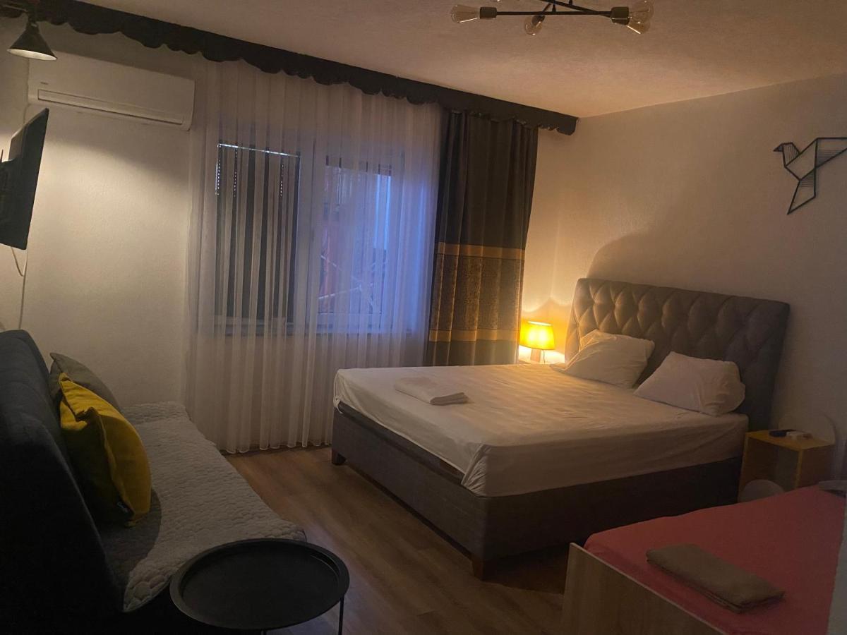 Zani Hostel Prizren Esterno foto